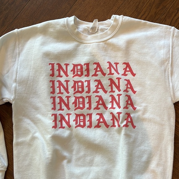 Indiana University Crewneck - Picture 2 of 3